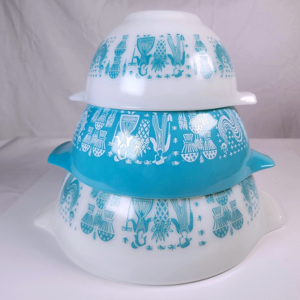 Vintage Pyrex Mixing Bowls 3 Piece Turquoise Butterprint Amish Cinderella Set
